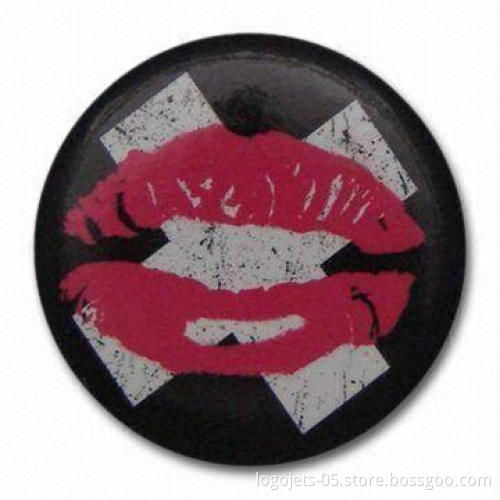 Tin and Button Badge, Available in Various Shapes and Sizes